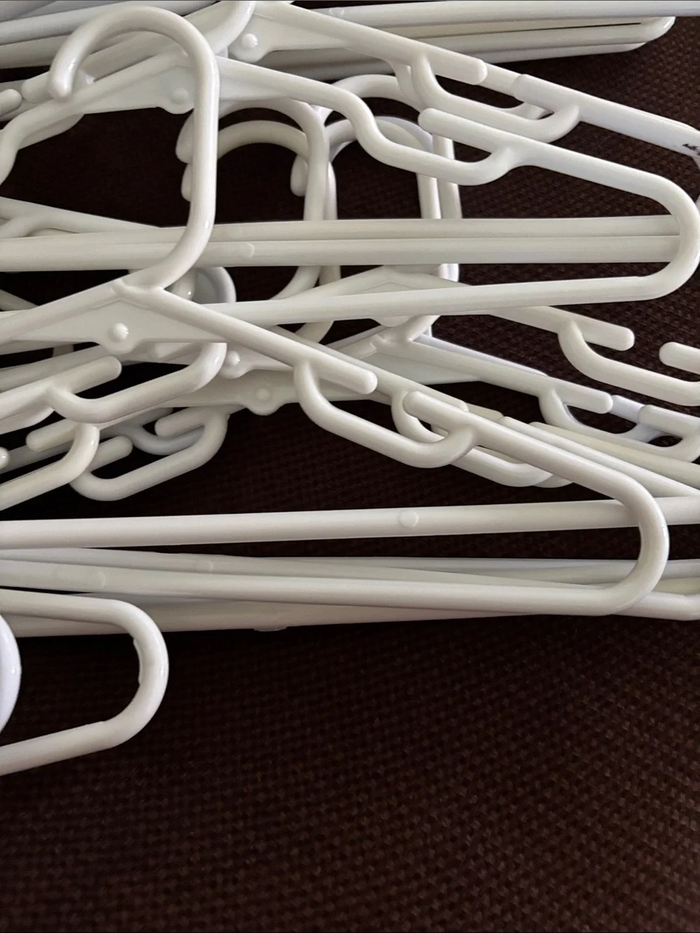 30 kids White Plastic Closet Hangers - Multipack Organizer